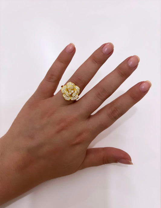 Anello camelia classic